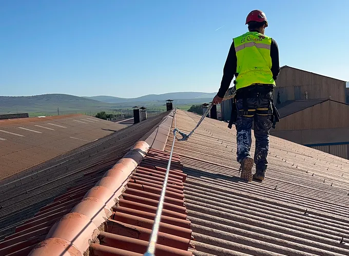 Instalación de líneas de vida